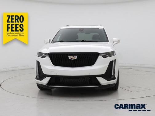 White 2023 Cadillac XT6 Sport