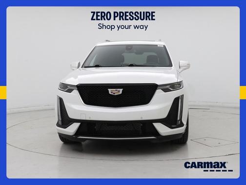 White 2023 Cadillac XT6 Sport