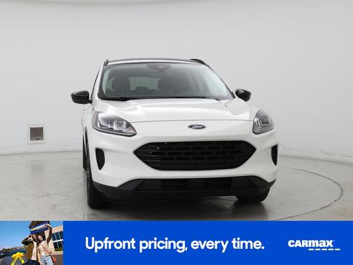 White 2021 Ford Escape SE