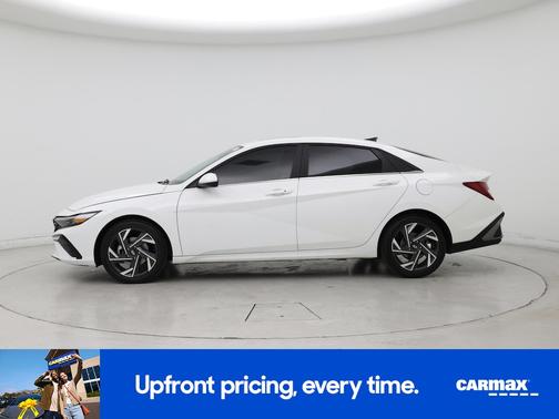 White 2024 Hyundai ELANTRA SEL