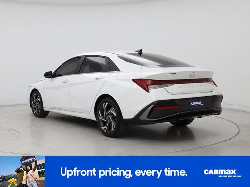 White 2024 Hyundai ELANTRA SEL