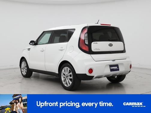 White 2018 Kia Soul +