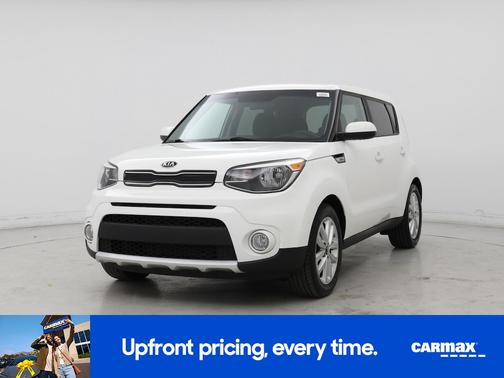 White 2018 Kia Soul +