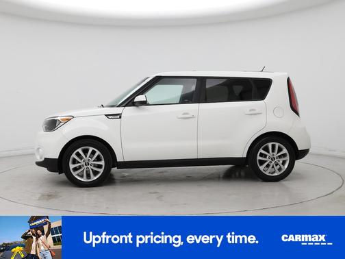White 2018 Kia Soul +