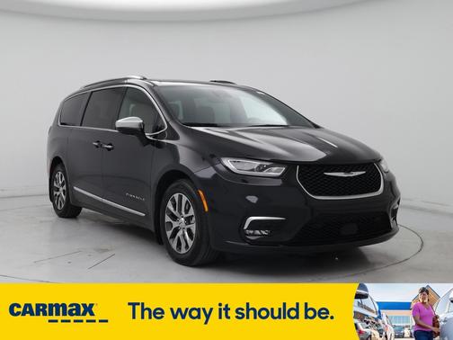 2023 Chrysler Pacifica Hybrid Pinnacle