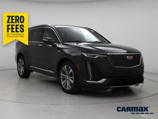 Green 2022 Cadillac XT6 Premium Luxury