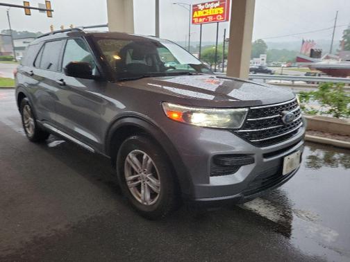CARBONIZED GRAY METALLIC 2022 Ford Explorer XLT