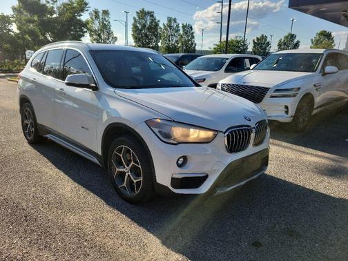 Alpine White 2018 BMW X1 sDrive28i