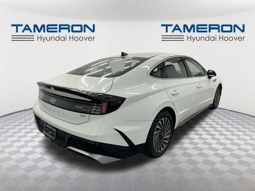 2025 Hyundai SONATA Hybrid SE