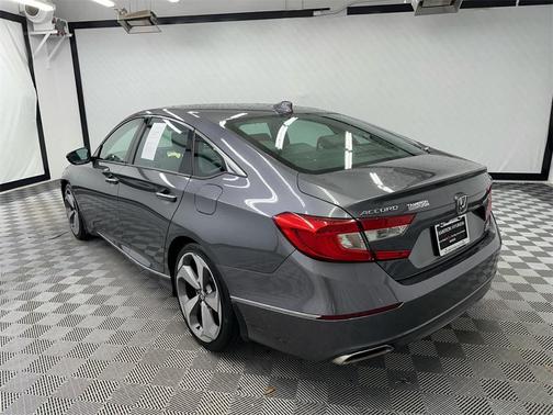 2019 Honda Accord Touring 2.0T