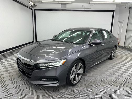 2019 Honda Accord Touring 2.0T