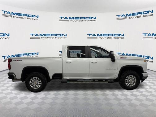 Summit White 2024 Chevrolet Silverado 2500 LT