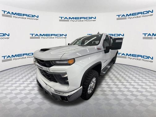 Summit White 2024 Chevrolet Silverado 2500 LT