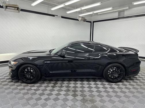 2018 Ford Shelby GT350 Base