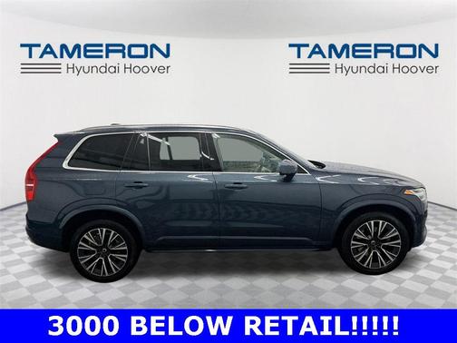 2022 Volvo XC90 T5 Momentum