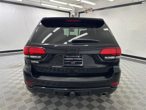 2022 Jeep Grand Cherokee Laredo