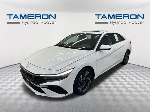 2025 Hyundai ELANTRA SEL