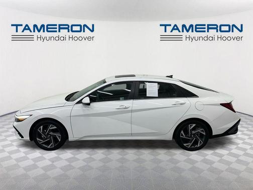 2025 Hyundai ELANTRA SEL