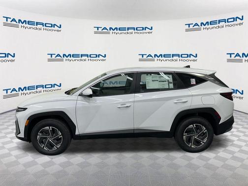 Creamy White Pearl 2026 Hyundai TUCSON Hybrid Blue SE