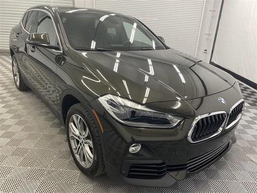Photo 3 of 22 of 2018 BMW X2 xDrive28i