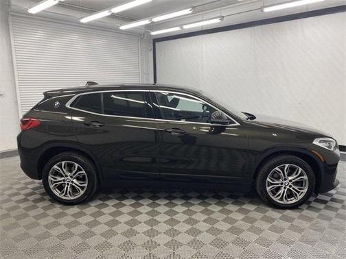 Photo 4 of 22 of 2018 BMW X2 xDrive28i