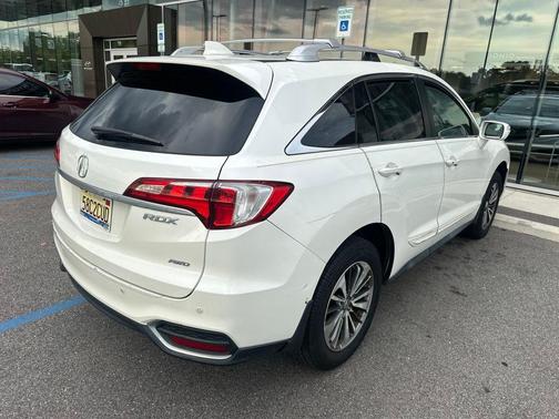 White Diamond Pearl 2017 Acura RDX Advance Package
