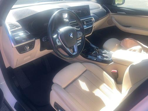 White Metallic 2022 BMW X3 xDrive30i