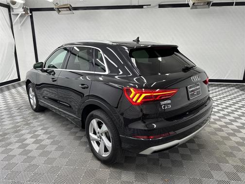2021 Audi Q3 40 Premium