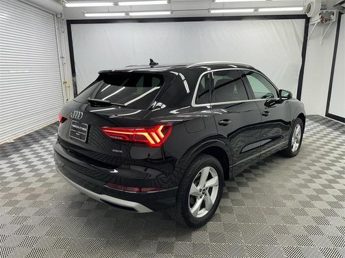 2021 Audi Q3 40 Premium