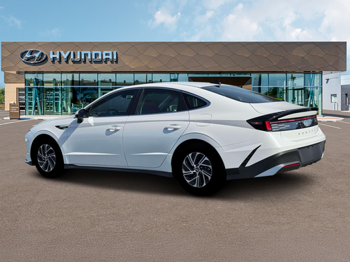 2026 Hyundai SONATA Hybrid Base
