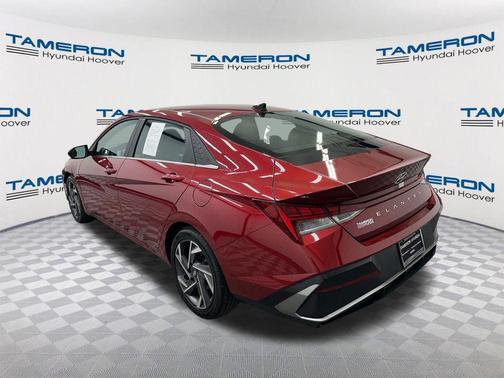 Ultimate Red 2025 Hyundai ELANTRA SEL