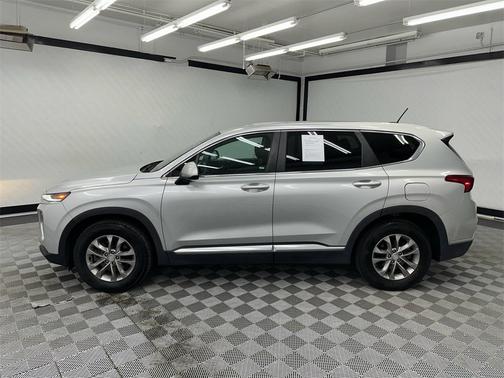 2019 Hyundai SANTA FE SE 2.4