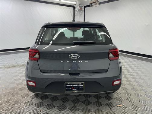 2025 Hyundai VENUE SE