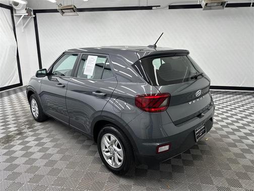 2025 Hyundai VENUE SE