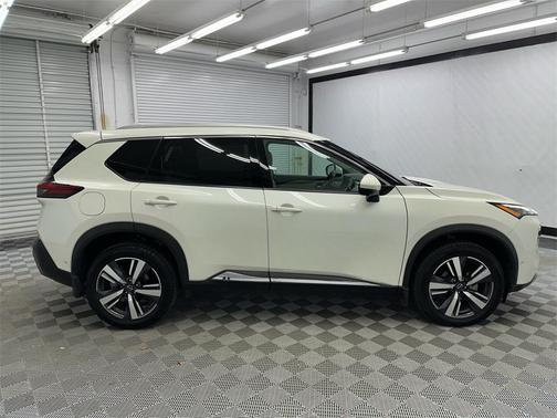 2022 Nissan Rogue SL