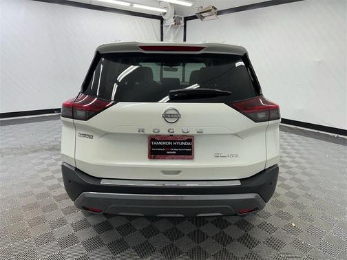 2022 Nissan Rogue SL