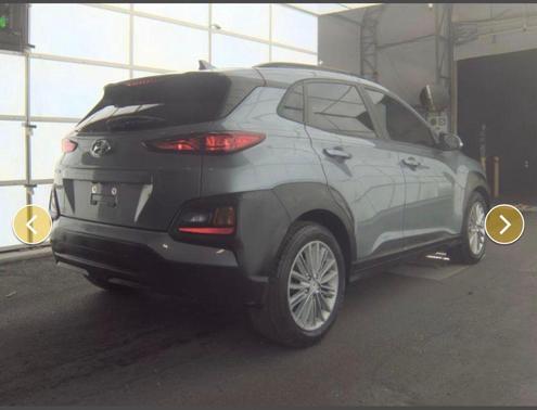 2020 Hyundai KONA SEL Plus