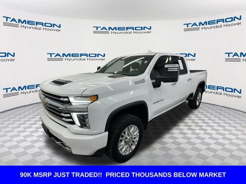 Summit White 2022 Chevrolet Silverado 2500 High Country
