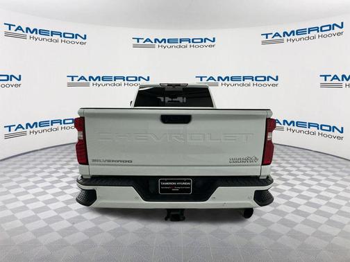 Summit White 2022 Chevrolet Silverado 2500 High Country