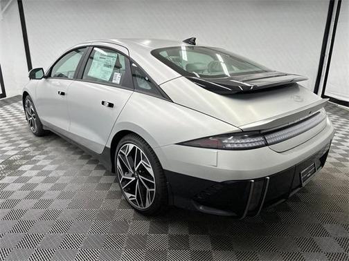 2025 Hyundai IONIQ 6 SEL