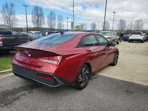 2025 Hyundai ELANTRA Sport