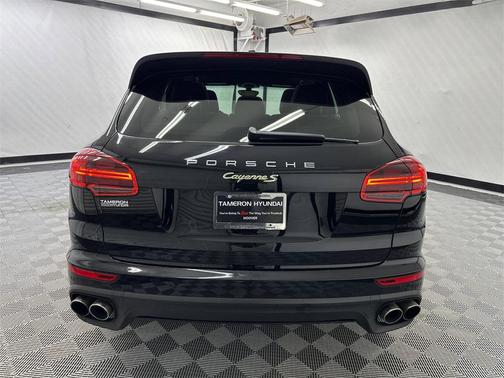 2016 Porsche Cayenne S