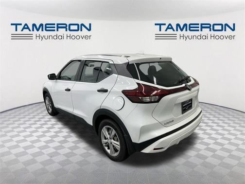 2021 Nissan Kicks S