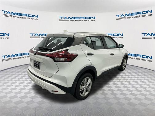 2021 Nissan Kicks S