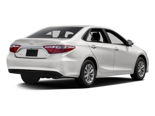 Super White 2016 Toyota Camry LE