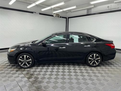 2016 Nissan Altima 2.5 SR