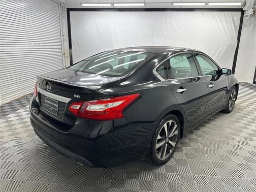 2016 Nissan Altima 2.5 SR