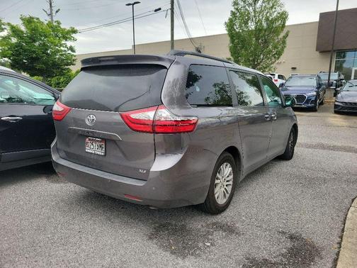 Predawn Gray Mica 2017 Toyota Sienna XLE Premium