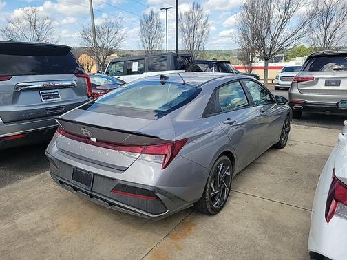 2025 Hyundai ELANTRA Sport
