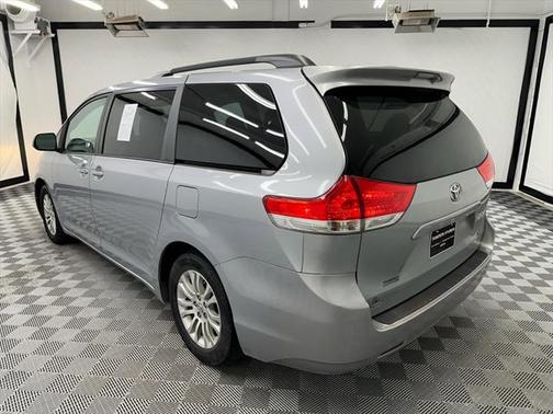2014 Toyota Sienna XLE